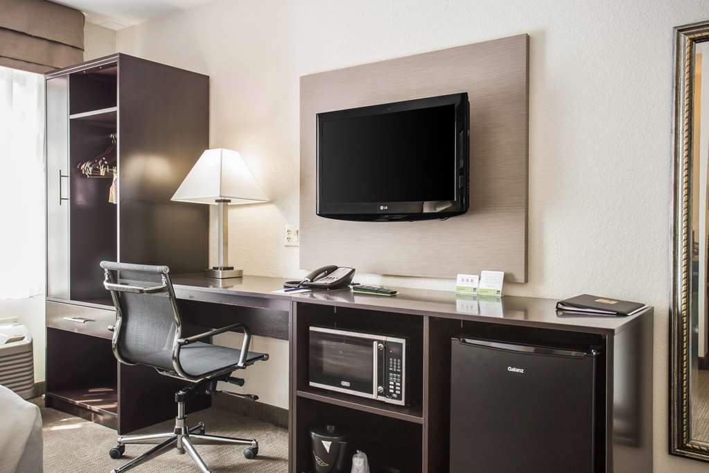 sleep inn kansas city international airport