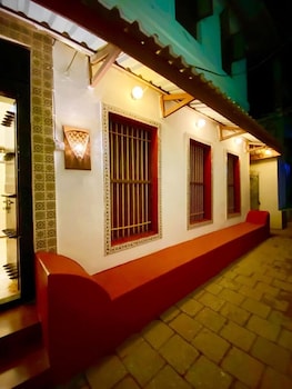 the island stone town hotel