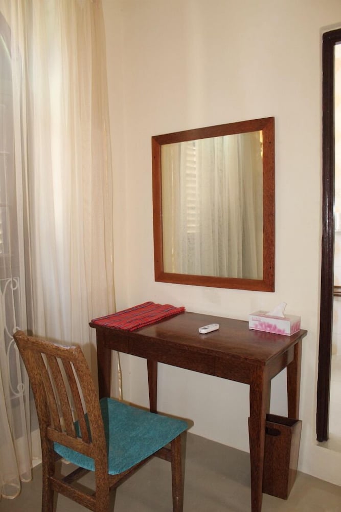 the island stone town hotel