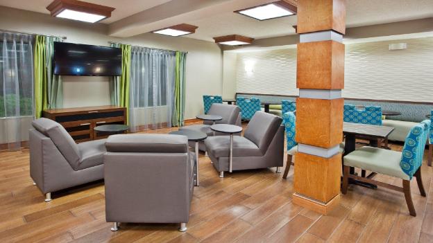 holiday inn express and suites kimball by ihg