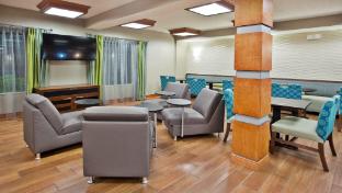 holiday inn express and suites kimball by ihg