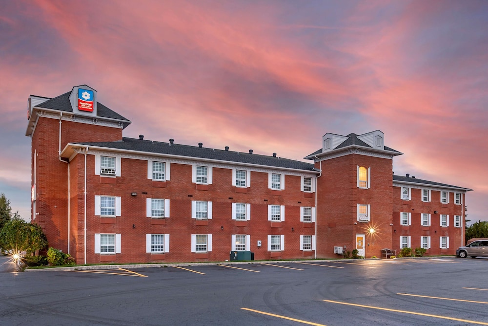Surestay Plus Hotel By Best Western Kincardine,Owen Sound>>Kincardine,3 star
