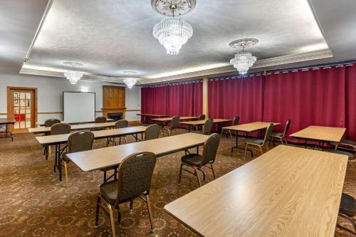 surestay plus hotel by best western kincardine