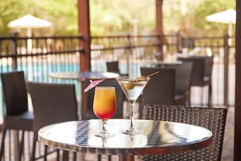 Holiday Inn & Suites Orlando Sw - Celebration Area,5711 W Irlo Bronson Memorial Hwy,3 star