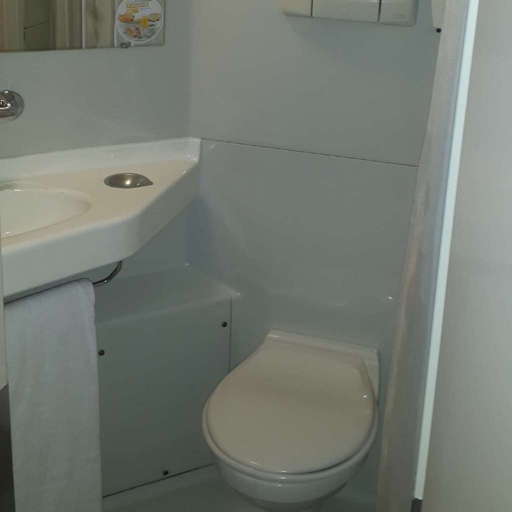 premiere classe bayonne