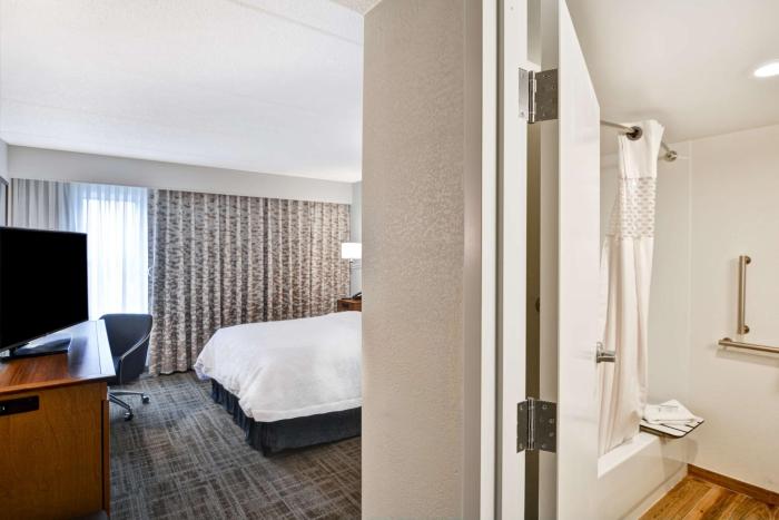 hampton inn albany wolf road airport