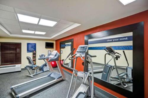 hampton inn albany wolf road airport
