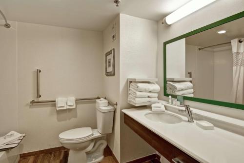 hampton inn albany wolf road airport