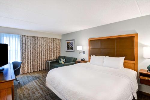 hampton inn albany wolf road airport