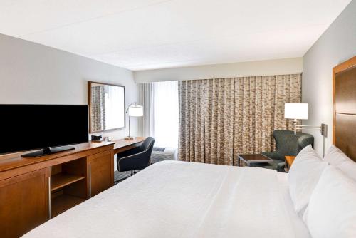 hampton inn albany wolf road airport