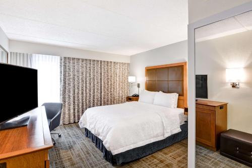 hampton inn albany wolf road airport
