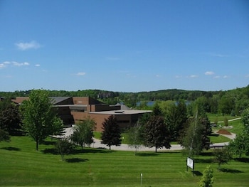 residence and conference centre king city