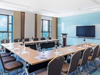 mercure kuala lumpur trion