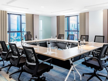mercure kuala lumpur trion