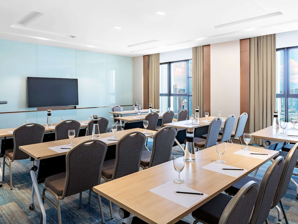 mercure kuala lumpur trion