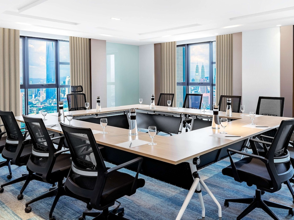 mercure kuala lumpur trion