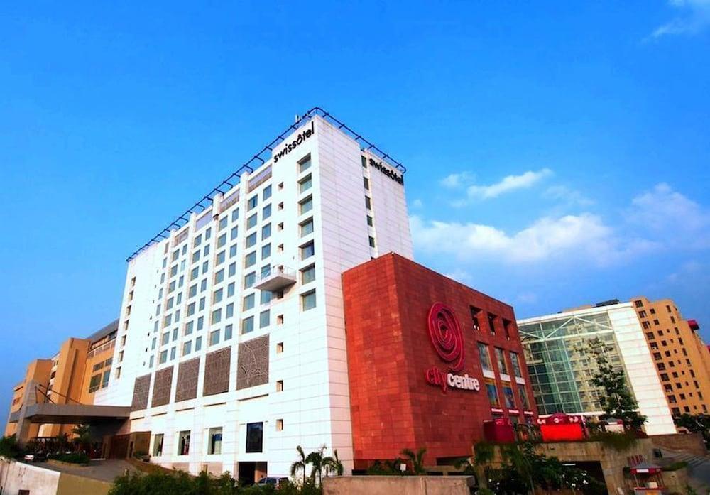 taj city centre new town kolkata