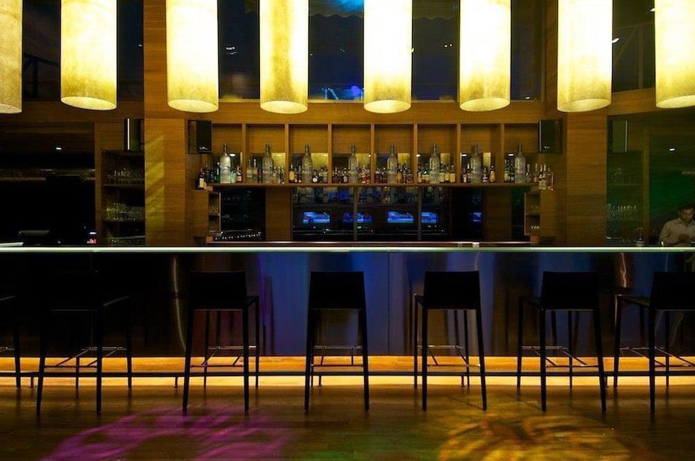 taj city centre new town kolkata