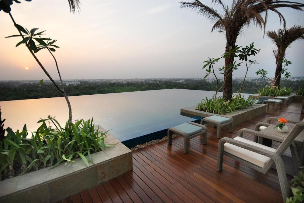 taj city centre new town kolkata