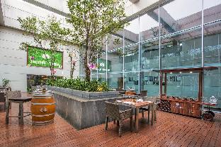 taj city centre new town kolkata