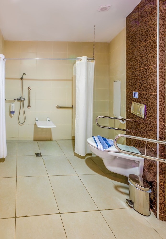 kipriotis maris suites all inclusive