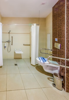 kipriotis maris suites all inclusive