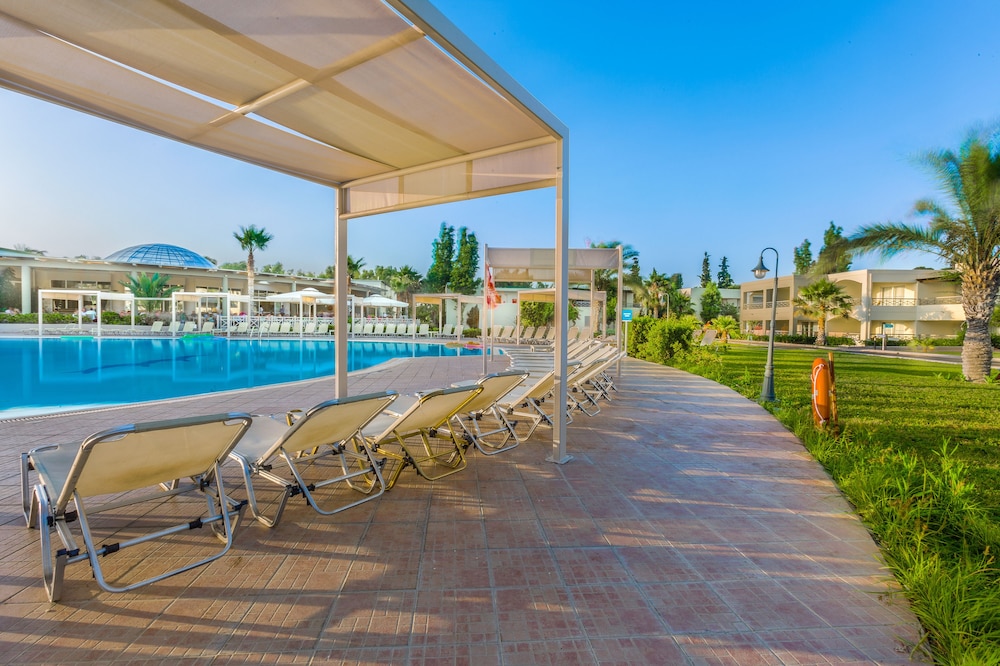 kipriotis maris suites all inclusive