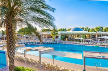 kipriotis maris suites all inclusive