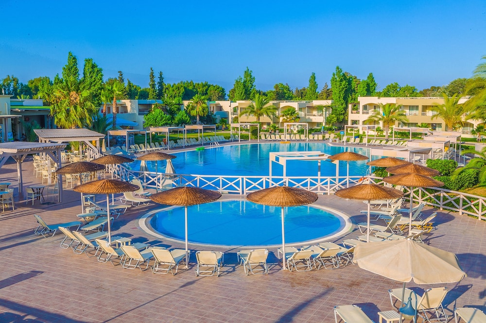 kipriotis maris suites all inclusive