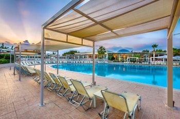kipriotis maris suites all inclusive