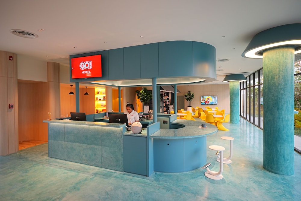 go hotel sriracha at central si racha