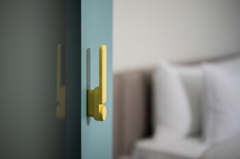 go hotel sriracha at central si racha