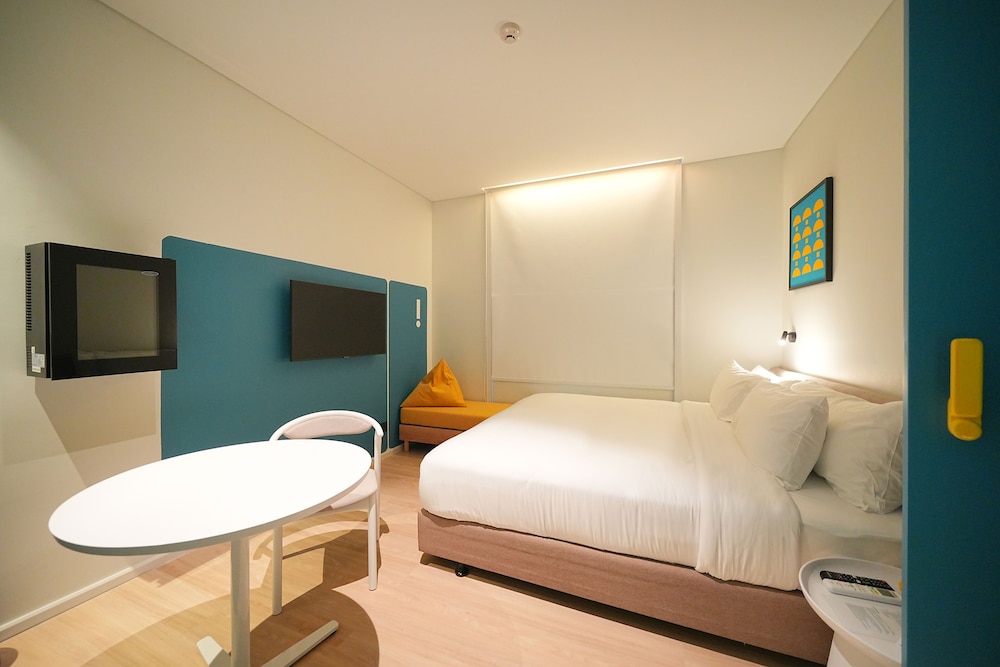 go hotel sriracha at central si racha