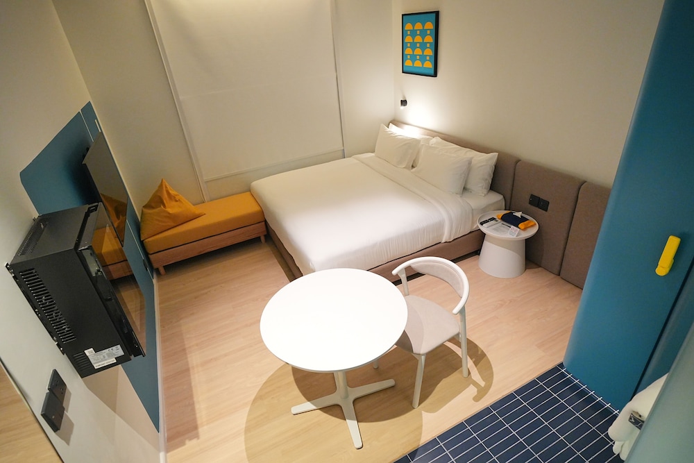 go hotel sriracha at central si racha