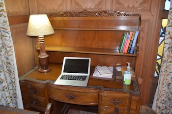 new alexandra group of houseboats