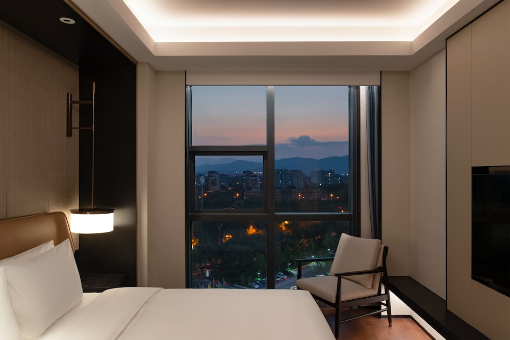 empark grand hotel zhongguancun