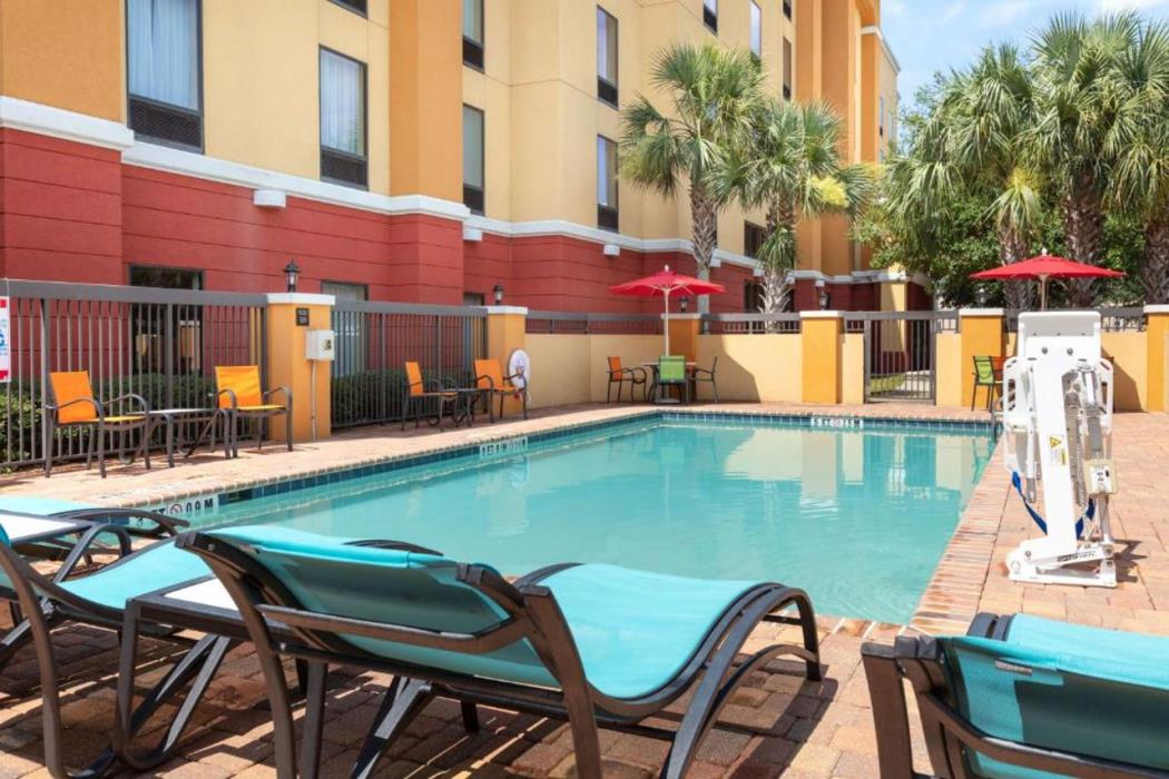 hampton inn and suites jacksonville south bartram park