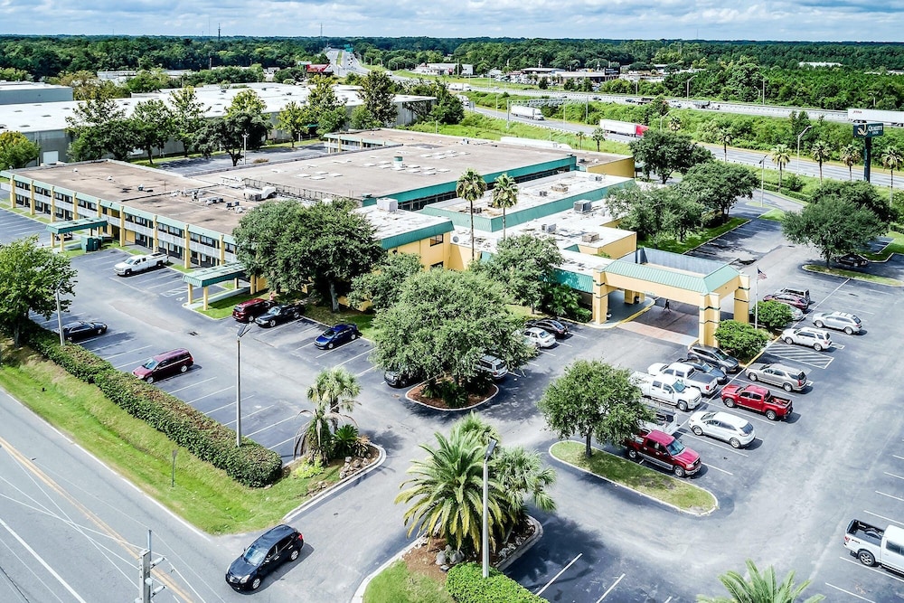 stayable jacksonville west