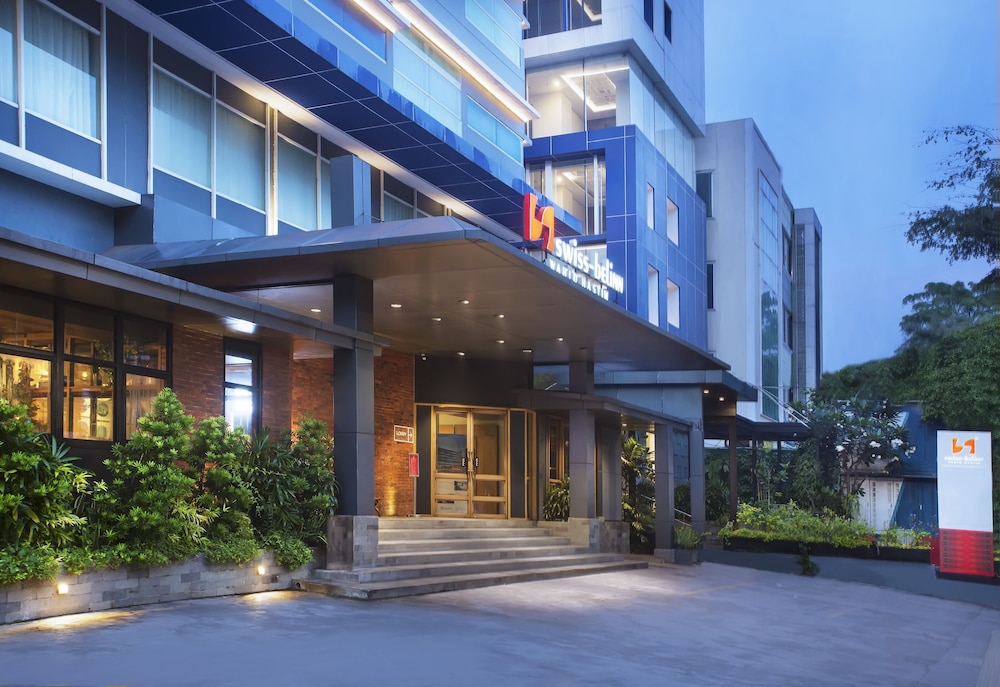 swiss belinn wahid hasyim