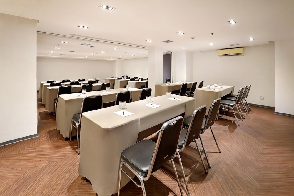 swiss belinn wahid hasyim