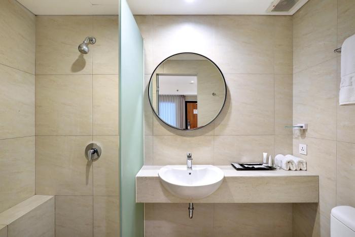 swiss belinn wahid hasyim