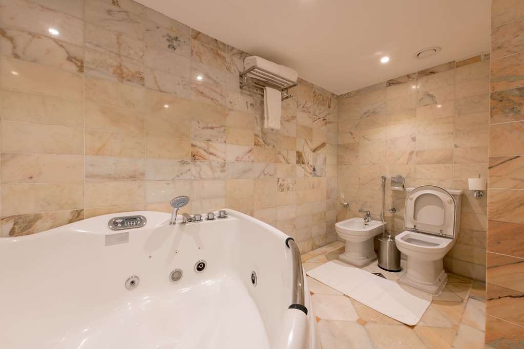 ramada by wyndham continental jeddah