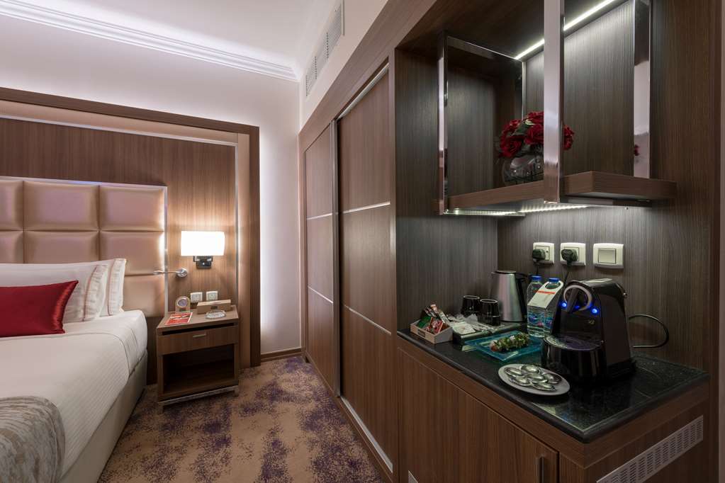 ramada by wyndham continental jeddah