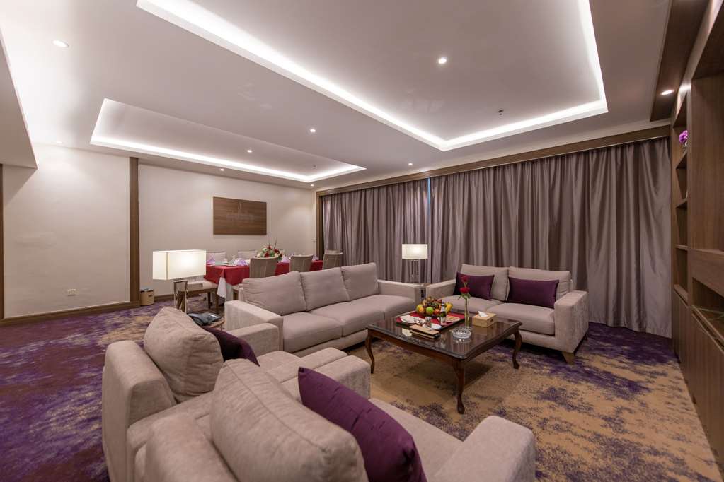 ramada by wyndham continental jeddah