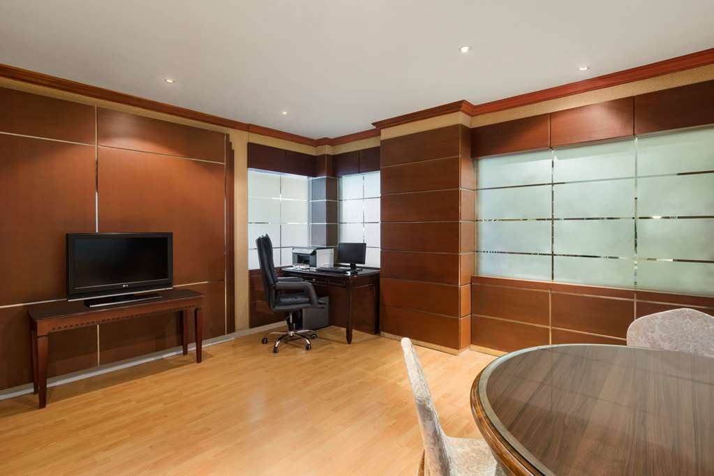 ramada by wyndham continental jeddah