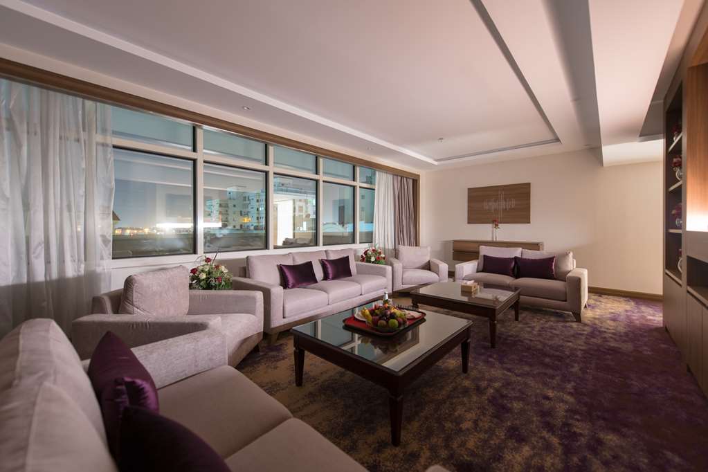 ramada by wyndham continental jeddah