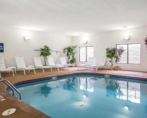 comfort suites jefferson city