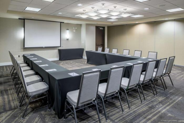 hilton garden inn dfw north grapevine