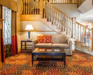 Quality Inn Greenville North,Near Caddie Shack Driving Range,3 star