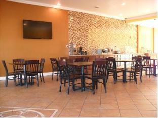 Express Inn & Suites,Hunt>>Greenville,3 star